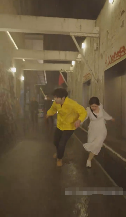 啥基因啊，三胞胎都是大佬