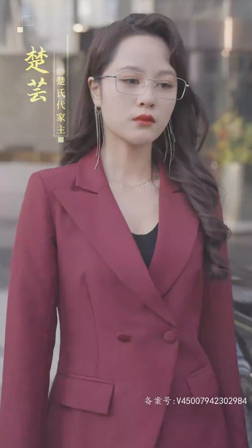 不裝了，假千金就是我